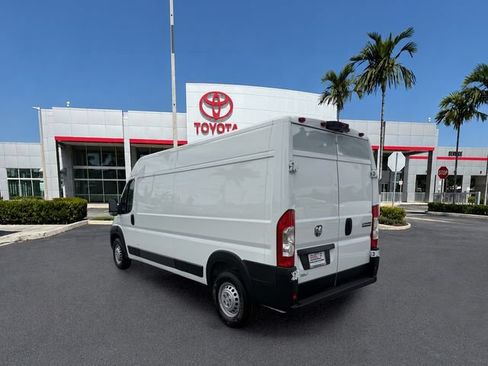 Used 2025 RAM ProMaster 2500 w/ Convenience Group FWD image 5