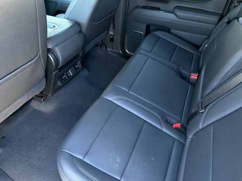 Used 2025 GMC Sierra 1500 SLT RWD image 11