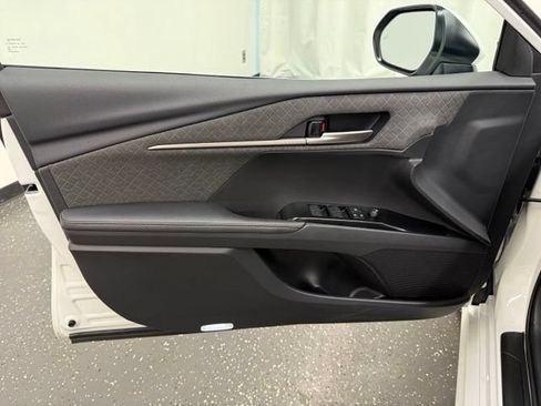 Certified 2025 Toyota Camry XLE AWD/4WD image 10