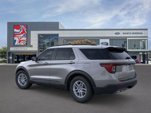 New 2026 Ford Explorer Active w/ Active Comfort Package RWD image 4