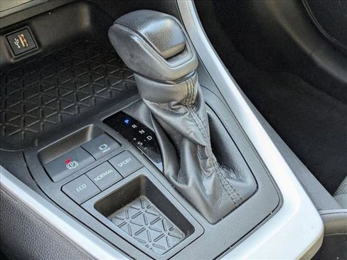 Used 2023 Toyota RAV4 XLE w/ Convenience Package image 12