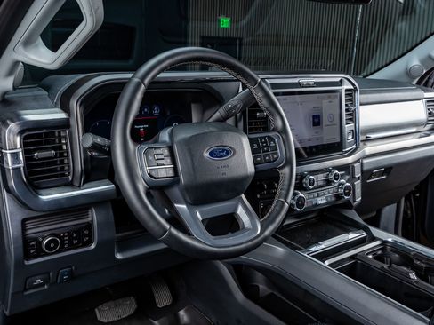 Used 2025 Ford F250 Lariat w/ Lariat Ultimate Package image 17