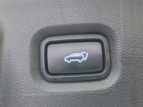 Used 2022 Hyundai Santa Fe Calligraphy AWD/4WD image 9