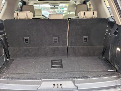 Used 2021 Ford Expedition Platinum image 32