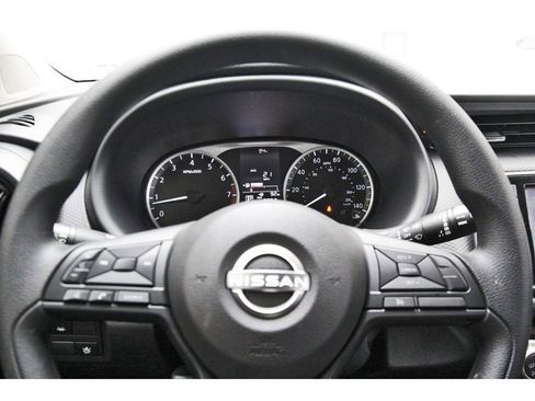 Certified 2025 Nissan Kicks Play S FWD image 13