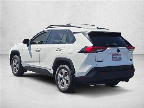 Used 2024 Toyota RAV4 XLE AWD/4WD image 8