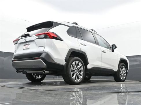 Used 2024 Toyota RAV4 Limited image 27