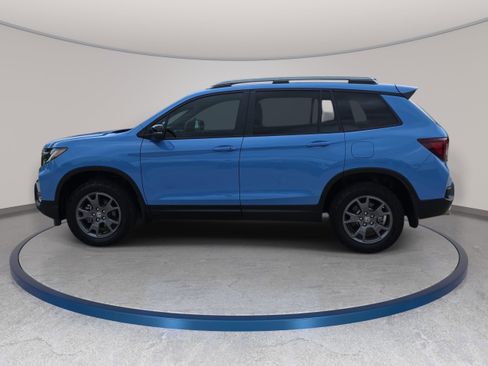 Used 2024 Honda Passport TrailSport image 9