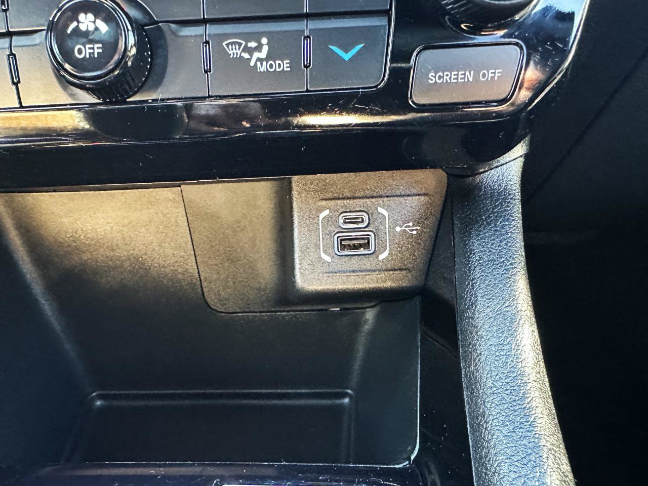 Used 2023 Jeep Compass Limited w/ Sun and Sound Group AWD/4WD image 64
