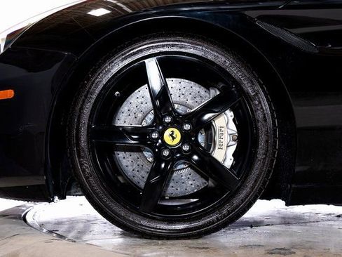 Certified 2017 Ferrari California T image 14