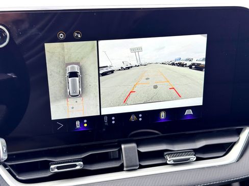 Used 2025 Chevrolet Equinox LT w/ Safety and Technology Package image 29