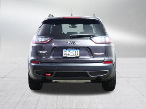 Used 2019 Jeep Cherokee Trailhawk AWD/4WD image 6
