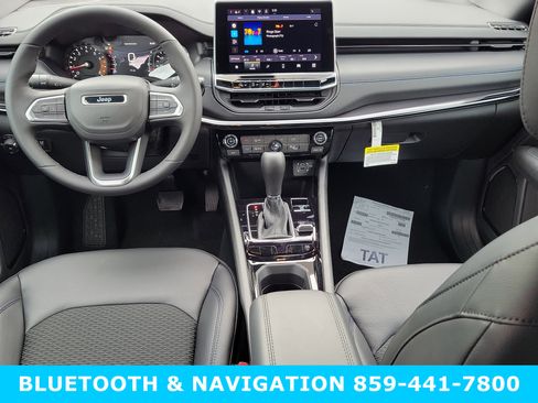 New 2026 Jeep Compass Latitude image 11