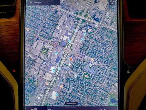 Used 2021 Tesla Model X Performance image 26