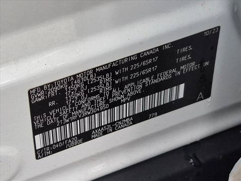 Used 2024 Toyota RAV4 XLE w/ Convenience Package FWD image 17