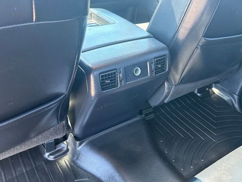 Used 2017 Toyota Tundra Platinum AWD/4WD image 36