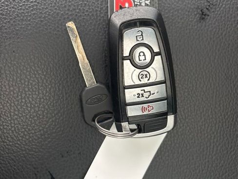 Used 2018 Ford F150 Lariat w/ Equipment Group 502A Luxury image 23