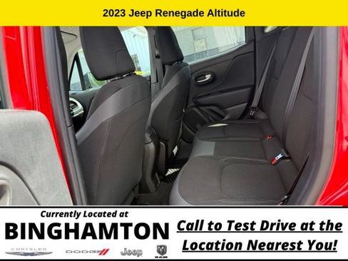 Used 2023 Jeep Renegade Altitude AWD/4WD image 15