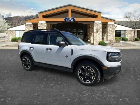 New 2026 Ford Bronco Sport Outer Banks AWD/4WD image 3