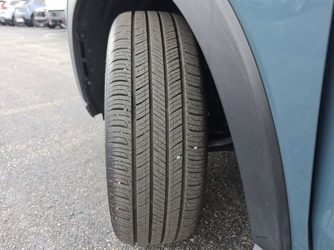 Certified 2025 Honda HR-V LX image 28