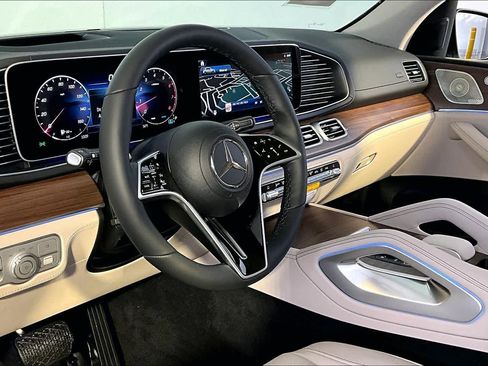 New 2026 Mercedes-Benz GLE 450 4MATIC image 9