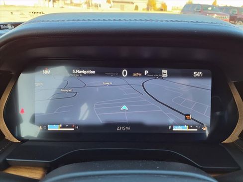 Certified 2025 Jeep Grand Cherokee Summit image 12