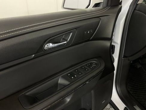 Used 2016 GMC Acadia SLT w/ Premium Edition FWD image 34
