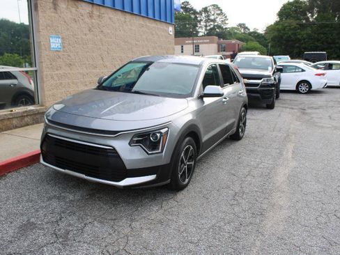 Used 2023 Kia Niro LX FWD image 3