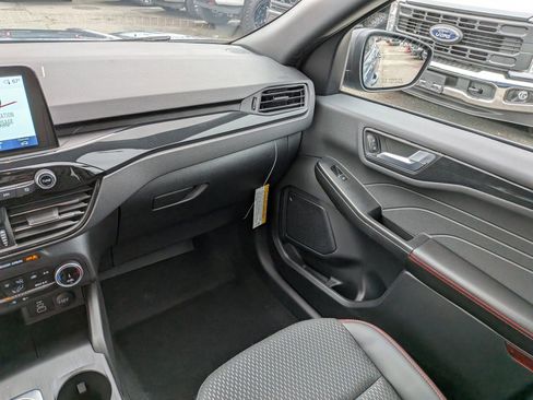New 2026 Ford Escape ST-Line FWD image 19