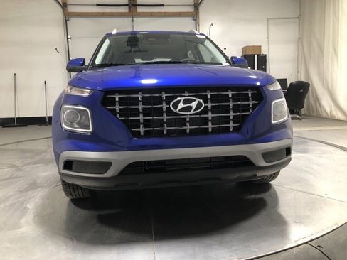 New 2026 Hyundai Venue SEL image 2