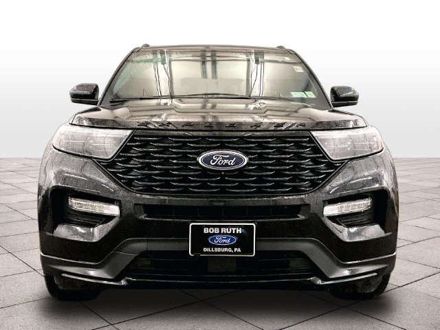Used 2023 Ford Explorer ST-Line w/ Class IV Trailer Tow Package AWD/4WD image 3