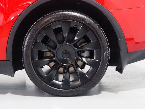Used 2023 Tesla Model Y Long Range AWD/4WD image 45