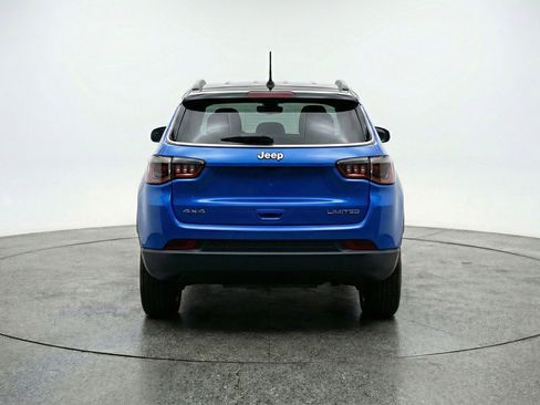 Used 2025 Jeep Compass Limited AWD/4WD image 7