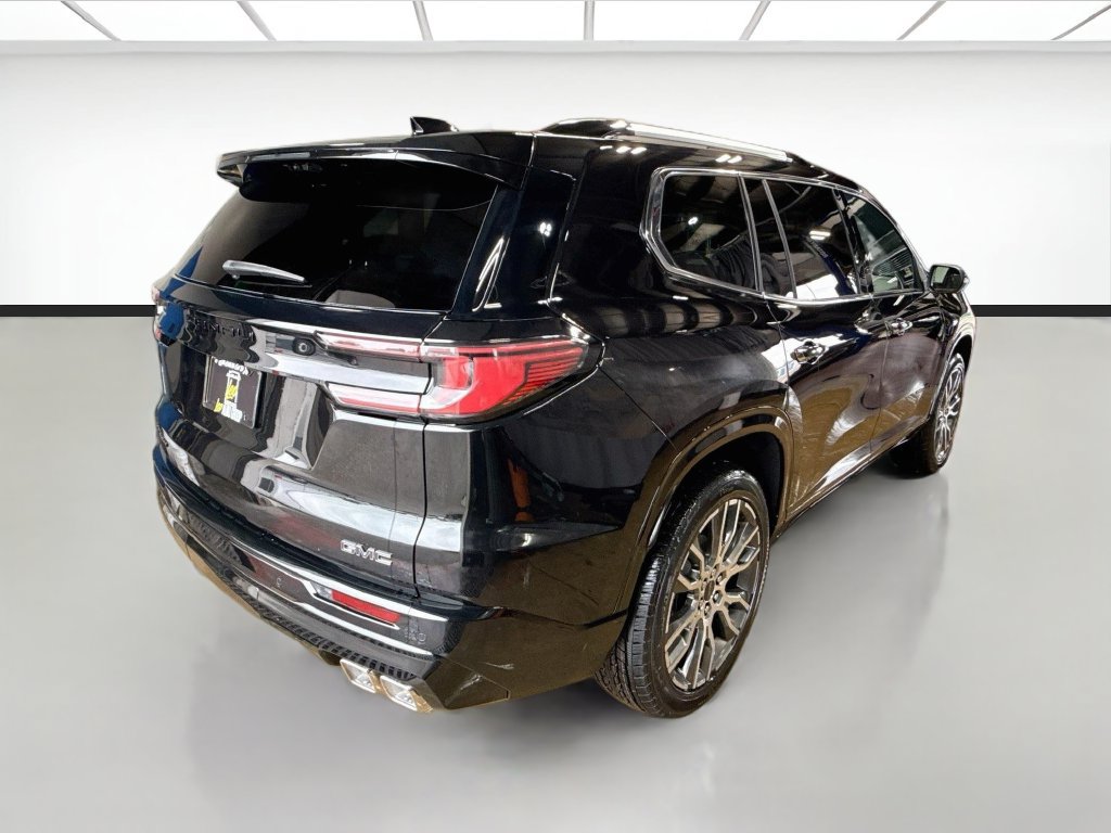 New 2027 GMC Acadia Denali Ultimate w/ LPO, Black Badging Package FWD image 5