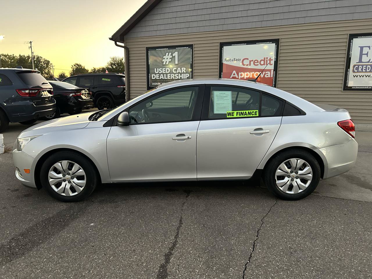 Used 2014 Chevrolet Cruze LS FWD image 8