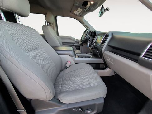 Used 2017 Ford F150 XLT w/ Equipment Group 302A Luxury image 15