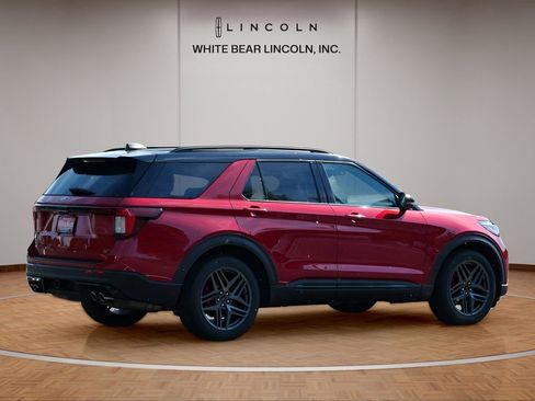 Used 2025 Ford Explorer ST w/ Sun And Sound Package AWD/4WD image 5
