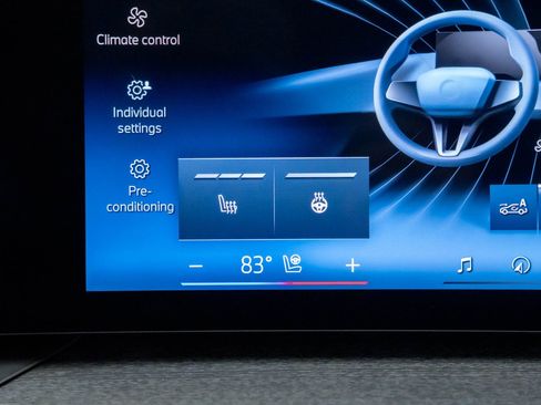 Used 2025 BMW i4 xDrive40i w/ Premium Package image 26