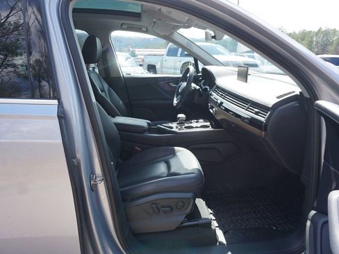 Used 2017 Audi Q7 3.0T Prestige image 17