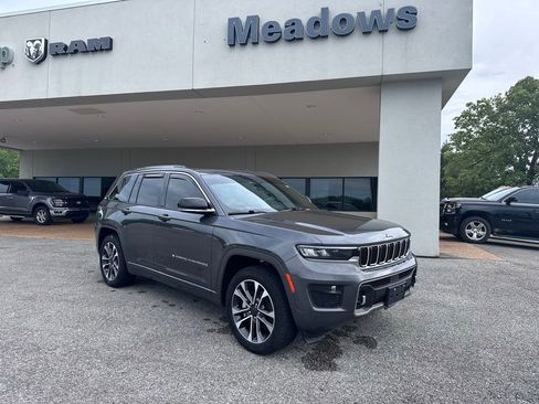 Used 2022 Jeep Grand Cherokee Overland AWD/4WD image 1