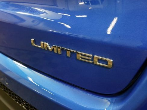 Used 2023 Jeep Compass Limited image 11