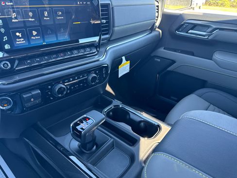 New 2026 Chevrolet Silverado 1500 ZR2 image 24