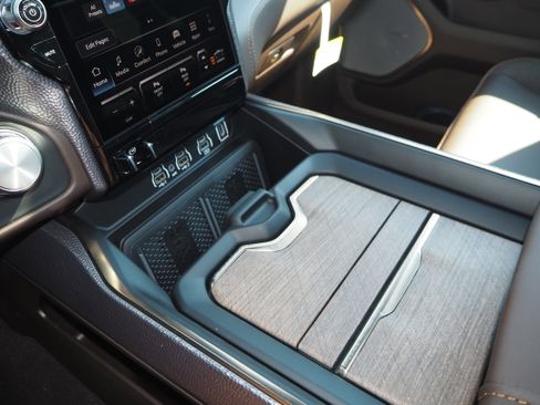 New 2026 RAM 1500 Limited image 25