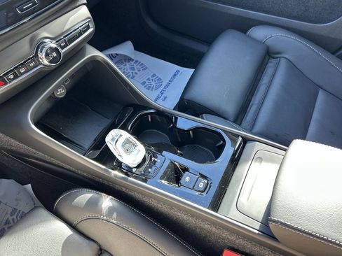 New 2026 Volvo XC40 B5 Plus w/ Protection Package Premier image 22