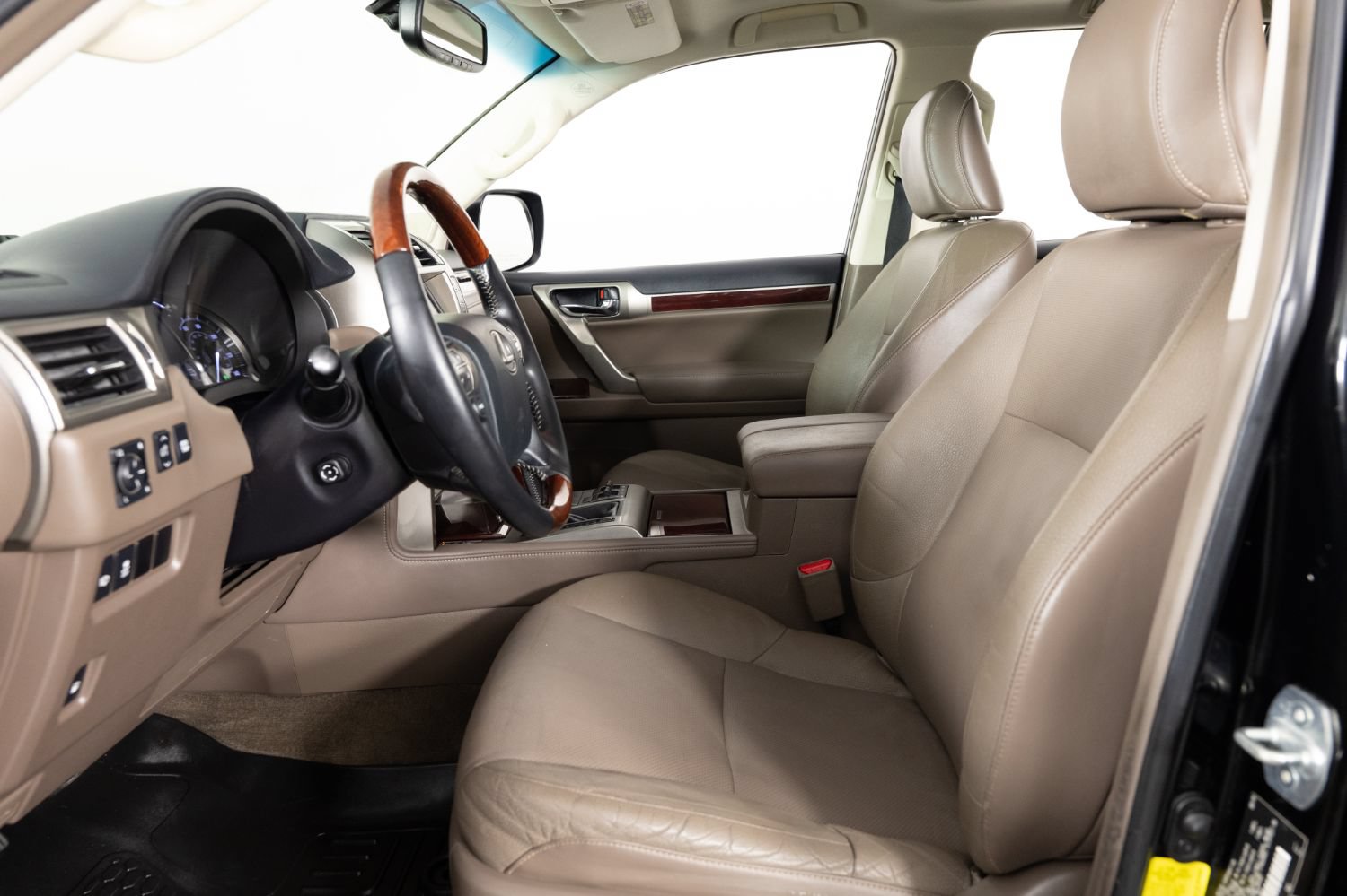 Used 2015 Lexus GX 460 w/ Premium Package AWD/4WD image 14