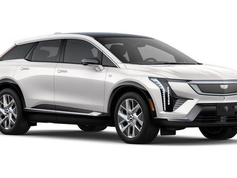 New 2025 Cadillac Optiq Luxury 1 image 38