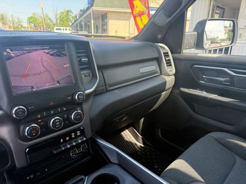 Used 2019 RAM 1500 Big Horn AWD/4WD image 30