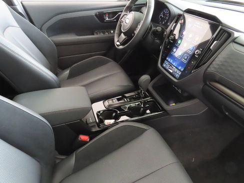 Used 2026 Subaru Forester Touring AWD/4WD image 28