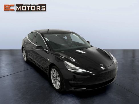 Used 2019 Tesla Model 3 Standard Range image 7