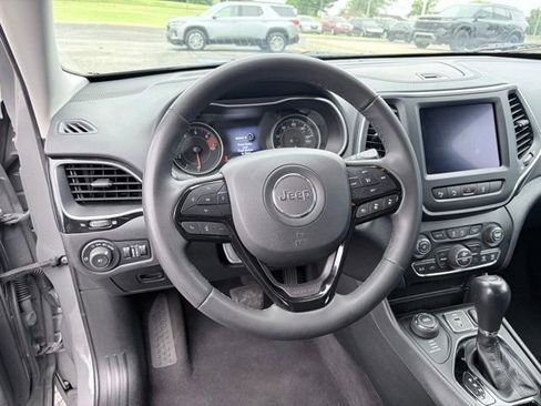 Used 2023 Jeep Cherokee Altitude Lux AWD/4WD image 11